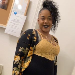 Meet your Posher, Michia